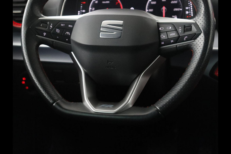 Seat Ibiza 1.0 EcoTSI FR Business Intense | Adaptive cruise | Camera | Carplay | Climate control | Stoelverwarming | Virtual dashboard | Full LED | Sfeerverlichting | Park assist |