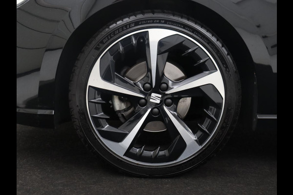 Seat Ibiza 1.0 EcoTSI FR Business Intense | Adaptive cruise | Camera | Carplay | Climate control | Stoelverwarming | Virtual dashboard | Full LED | Sfeerverlichting | Park assist |