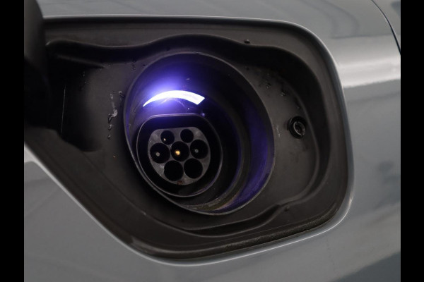 Volvo S60 2.0 Recharge T8 AWD R-Design SOH 95,6% | 360 Camera | Navigatie | Apple Carplay | Stoelverwarming