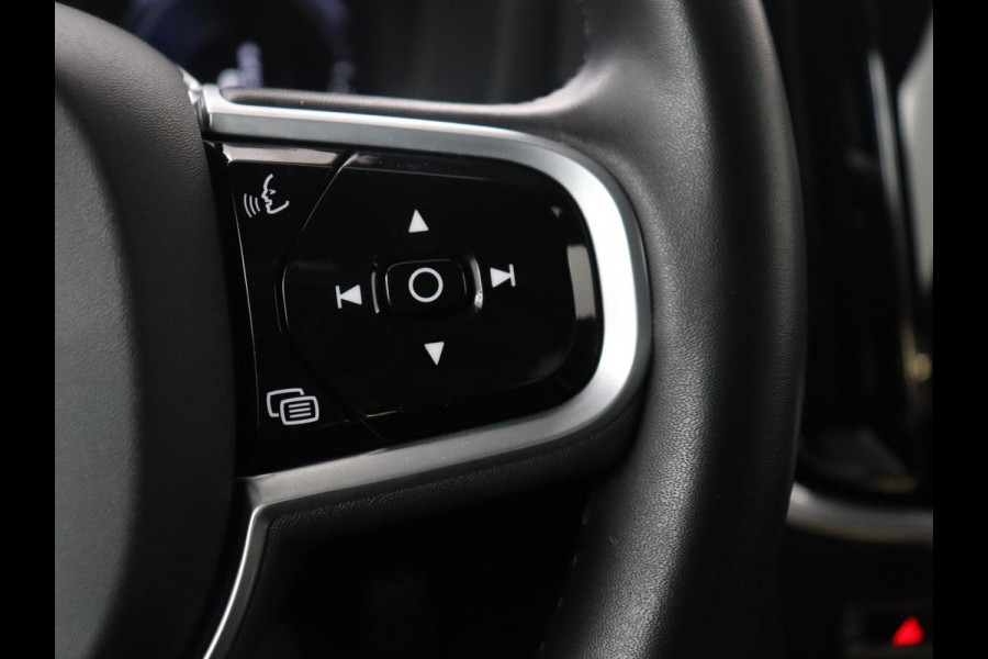 Volvo S60 2.0 Recharge T8 AWD R-Design SOH 95,6% | 360 Camera | Navigatie | Apple Carplay | Stoelverwarming