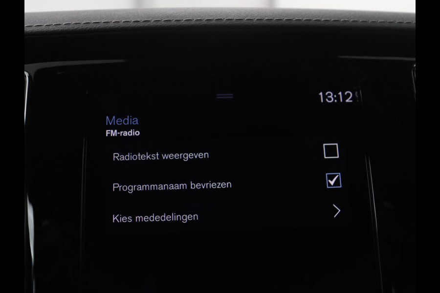 Volvo S60 2.0 Recharge T8 AWD R-Design SOH 95,6% | 360 Camera | Navigatie | Apple Carplay | Stoelverwarming
