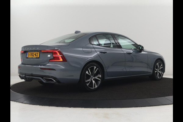 Volvo S60 2.0 Recharge T8 AWD R-Design SOH 95,6% | 360 Camera | Navigatie | Apple Carplay | Stoelverwarming