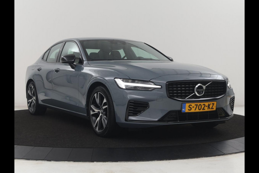 Volvo S60 2.0 Recharge T8 AWD R-Design SOH 95,6% | 360 Camera | Navigatie | Apple Carplay | Stoelverwarming