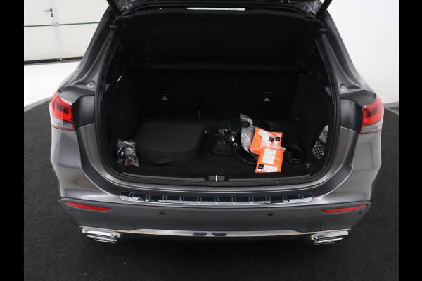 Mercedes-Benz GLA 250 e Luxury Line | SOH 92,9% | Half leder | Memory | Stoelverwarming | Adaptive cruise | Sfeerverlichting | Carplay | Camera | Park assist | Elektrische achterklep | Keyless