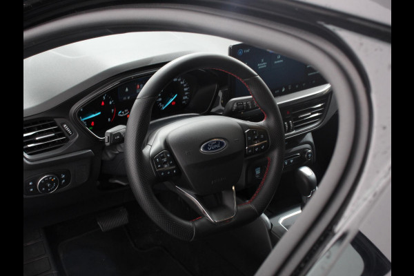 Ford FOCUS Wagon 1.0 EcoBoost Hybrid 155pk Automaat ST Line Navigatie Cruise Control Parkeer sensoren Lichtmetalen Velgen Extra Getint Glas