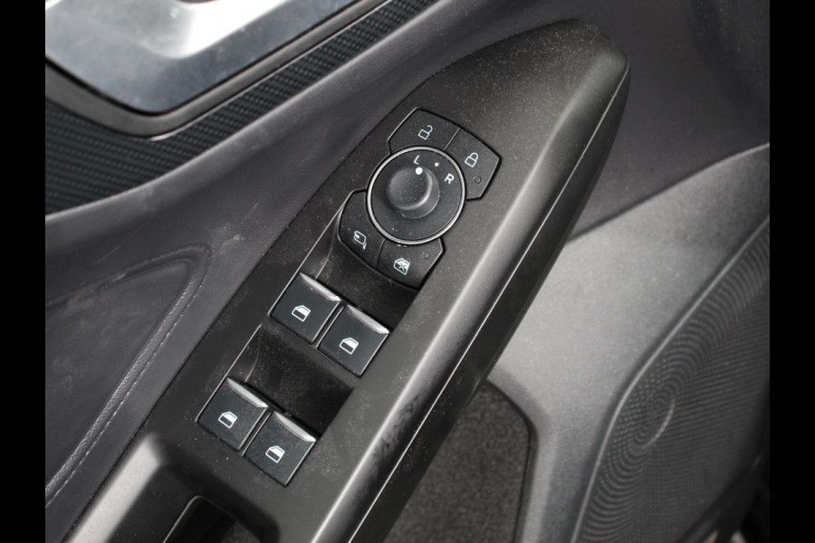 Ford FOCUS Wagon 1.0 EcoBoost Hybrid 155pk Automaat ST Line Navigatie Cruise Control Parkeer sensoren Lichtmetalen Velgen Extra Getint Glas