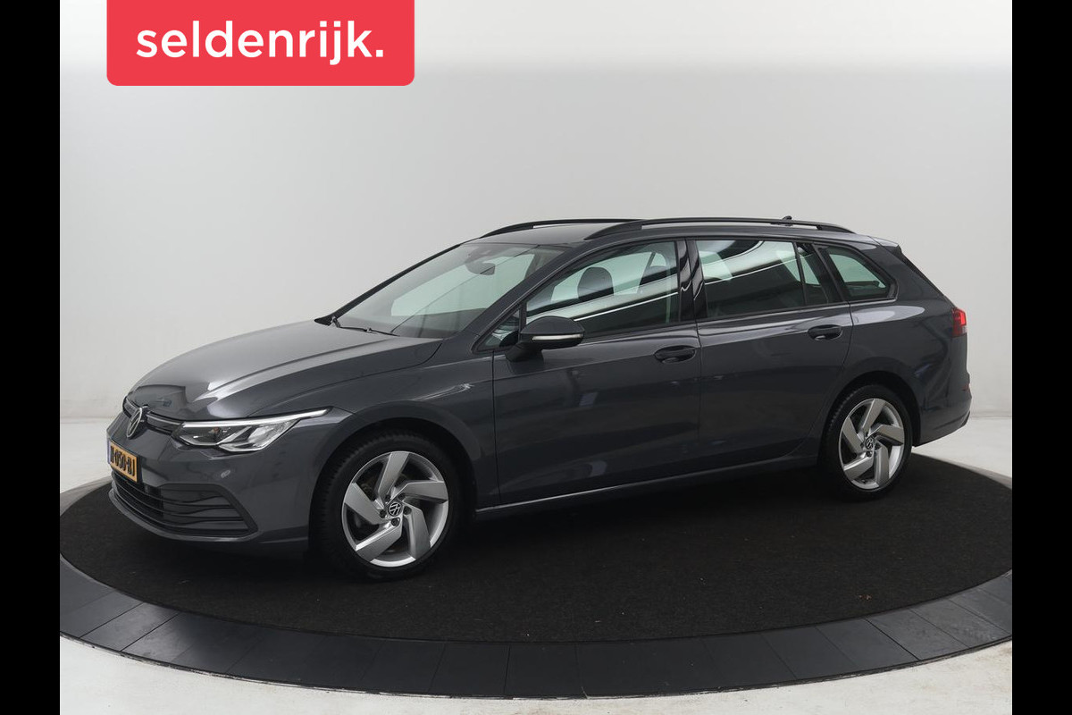 Volkswagen Golf Variant 1.0 TSI Golf | Adaptive cruise | Bluetooth | Virtueel dashboard | Climate control | Park assist | Trekhaak | 17" velgen