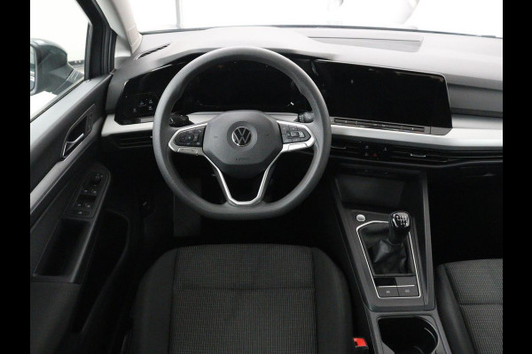 Volkswagen Golf Variant 1.0 TSI Golf | Adaptive cruise | Bluetooth | Virtueel dashboard | Climate control | Park assist | Trekhaak | 17" velgen