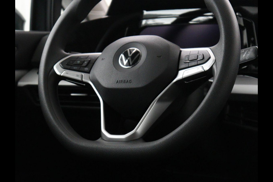 Volkswagen Golf Variant 1.0 TSI Golf | Adaptive cruise | Bluetooth | Virtueel dashboard | Climate control | Park assist | Trekhaak | 17" velgen