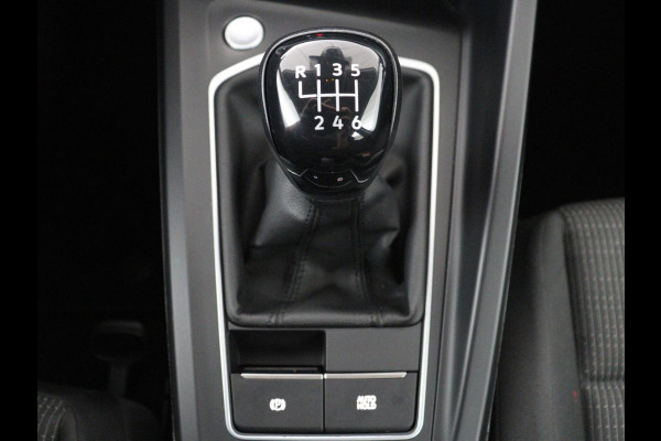 Volkswagen Golf Variant 1.0 TSI Golf | Adaptive cruise | Bluetooth | Virtueel dashboard | Climate control | Park assist | Trekhaak | 17" velgen