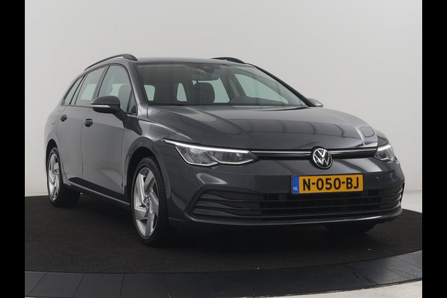 Volkswagen Golf Variant 1.0 TSI Golf | Adaptive cruise | Bluetooth | Virtueel dashboard | Climate control | Park assist | Trekhaak | 17" velgen