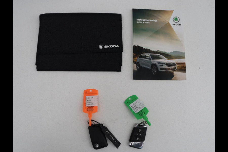 Škoda Kodiaq 1.5 TSI Sportline Business | Leder/alcantara | Memory | Stuur/stoelverwarming | Carplay | Sfeerverlichting | Camera | Park assist | Climate control |