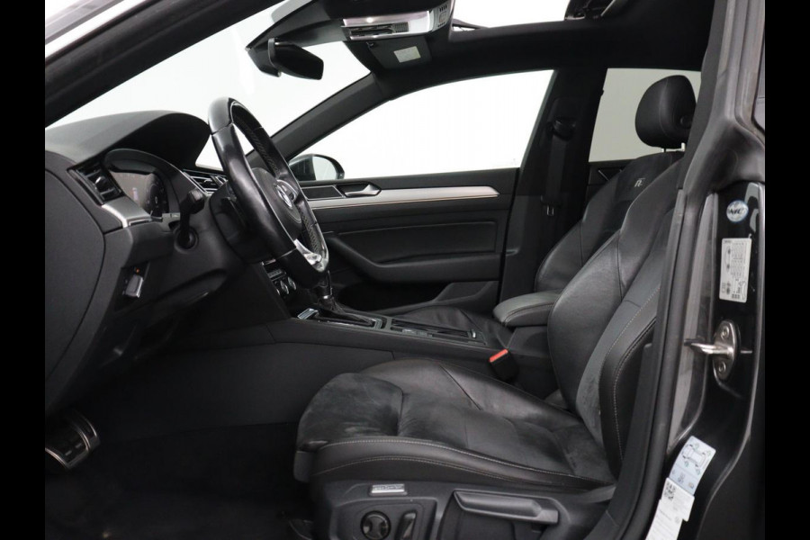 Volkswagen Arteon 1.5 TSI Business R | Panoramadak | Leder/alcantara | Stoelverwarming | Adaptive cruise | Carplay | Sfeerverlichting | Camera | Park assist | Trekhaak
