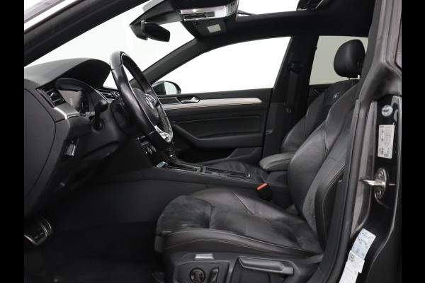 Volkswagen Arteon 1.5 TSI Business R | Panoramadak | Leder/alcantara | Stoelverwarming | Adaptive cruise | Carplay | Sfeerverlichting | Camera | Park assist | Trekhaak