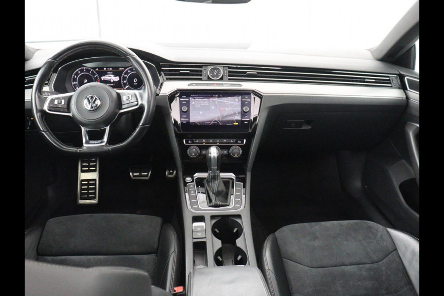 Volkswagen Arteon 1.5 TSI Business R | Panoramadak | Leder/alcantara | Stoelverwarming | Adaptive cruise | Carplay | Sfeerverlichting | Camera | Park assist | Trekhaak