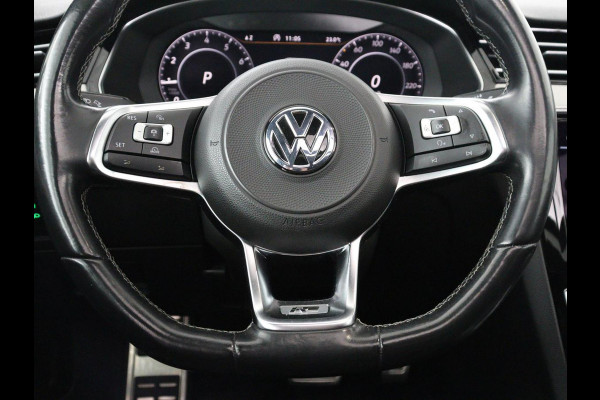 Volkswagen Arteon 1.5 TSI Business R | Panoramadak | Leder/alcantara | Stoelverwarming | Adaptive cruise | Carplay | Sfeerverlichting | Camera | Park assist | Trekhaak