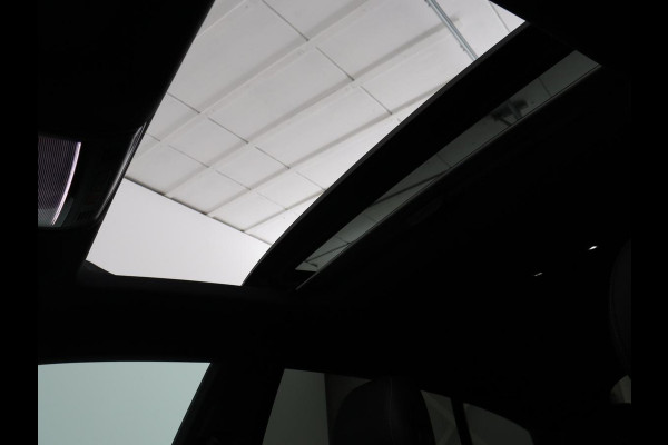 Volkswagen Arteon 1.5 TSI Business R | Panoramadak | Leder/alcantara | Stoelverwarming | Adaptive cruise | Carplay | Sfeerverlichting | Camera | Park assist | Trekhaak