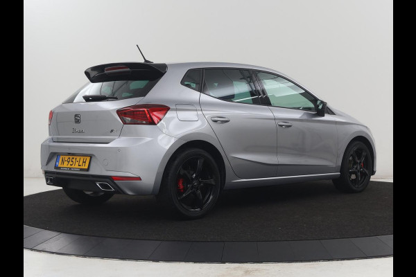 Seat Ibiza 1.0 EcoTSI FR Business Intense | Leder/alcantara | Adaptive cruise | Stoelverwarming | Carplay | Camera | Park assist | Climate control | Virtueel dashboard | 17" velgen