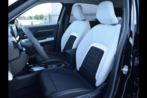 Citroën C3 1.2 Hybrid 110pk MAX | AUTOMAAT | WIT DAK | PARKEERSENSOREN MET CAMERA | CLIMATE CONTROL | NAVI | CARPLAY