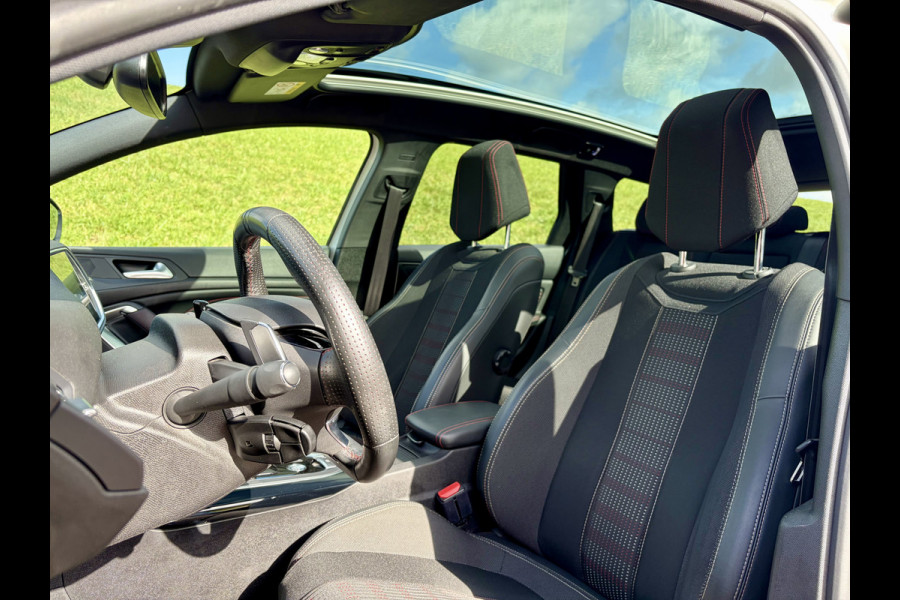 Peugeot 308 SW 1.2 PureTech GT-line Panoramadak | PDC V&A | Camera A | Apple CarPlay / Android Auto | Keyless