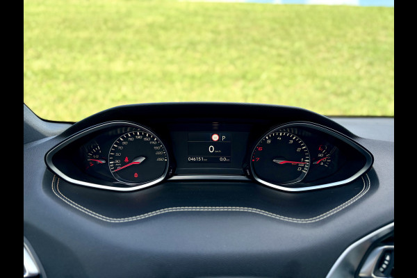 Peugeot 308 SW 1.2 PureTech GT-line Panoramadak | PDC V&A | Camera A | Apple CarPlay / Android Auto | Keyless