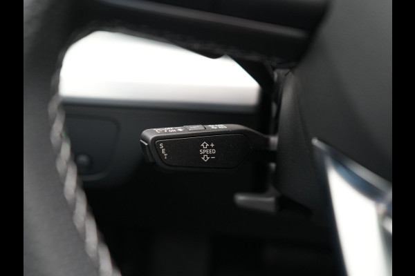 Audi Q5 Sportback 50 TFSI e 2x S Line PHEV 300pk Dealer O.H. | Trekhaak Af Fabriek | Panodak | 360 Camera | Matrix LED | Lederen Sportstoelen Verwarmd | Sfeerverlichting | Cruise Control | Navigatie | DAB | 20"L.M | Plug In Hybrid |