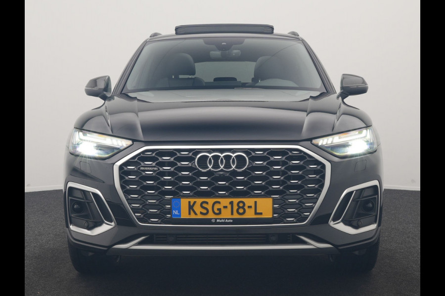 Audi Q5 Sportback 50 TFSI e 2x S Line PHEV 300pk Dealer O.H. | Trekhaak Af Fabriek | Panodak | 360 Camera | Matrix LED | Lederen Sportstoelen Verwarmd | Sfeerverlichting | Cruise Control | Navigatie | DAB | 20"L.M | Plug In Hybrid |