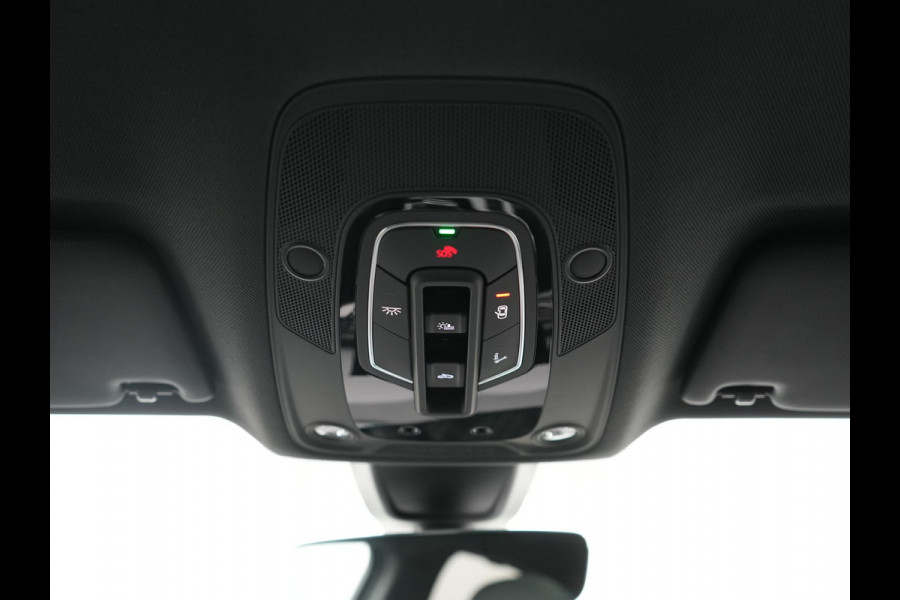 Audi Q5 Sportback 50 TFSI e 2x S Line PHEV 300pk Dealer O.H. | Trekhaak Af Fabriek | Panodak | 360 Camera | Matrix LED | Lederen Sportstoelen Verwarmd | Sfeerverlichting | Cruise Control | Navigatie | DAB | 20"L.M | Plug In Hybrid |