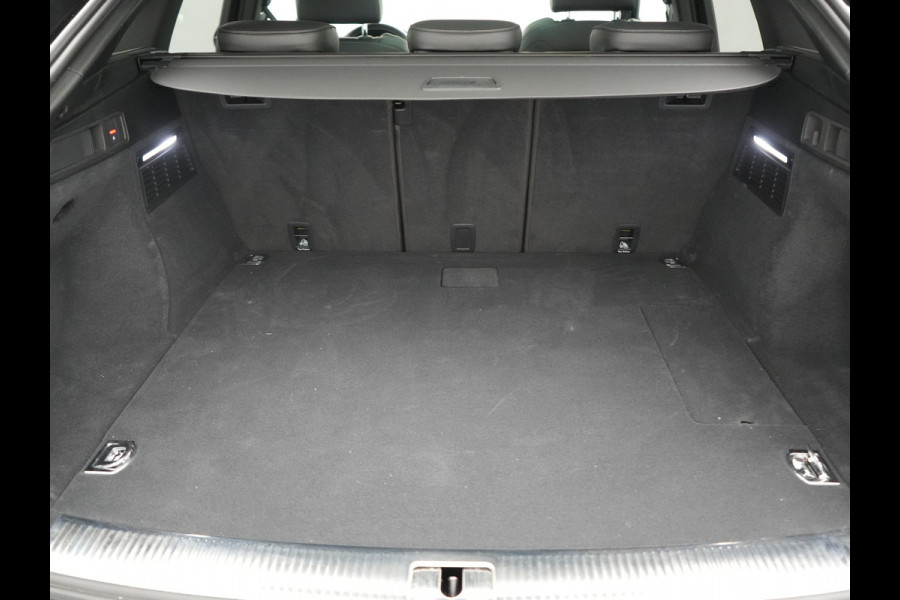 Audi Q5 Sportback 50 TFSI e 2x S Line PHEV 300pk Dealer O.H. | Trekhaak Af Fabriek | Panodak | 360 Camera | Matrix LED | Lederen Sportstoelen Verwarmd | Sfeerverlichting | Cruise Control | Navigatie | DAB | 20"L.M | Plug In Hybrid |