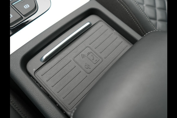 Audi Q5 Sportback 50 TFSI e 2x S Line PHEV 300pk Dealer O.H. | Trekhaak Af Fabriek | Panodak | 360 Camera | Matrix LED | Lederen Sportstoelen Verwarmd | Sfeerverlichting | Cruise Control | Navigatie | DAB | 20"L.M | Plug In Hybrid |