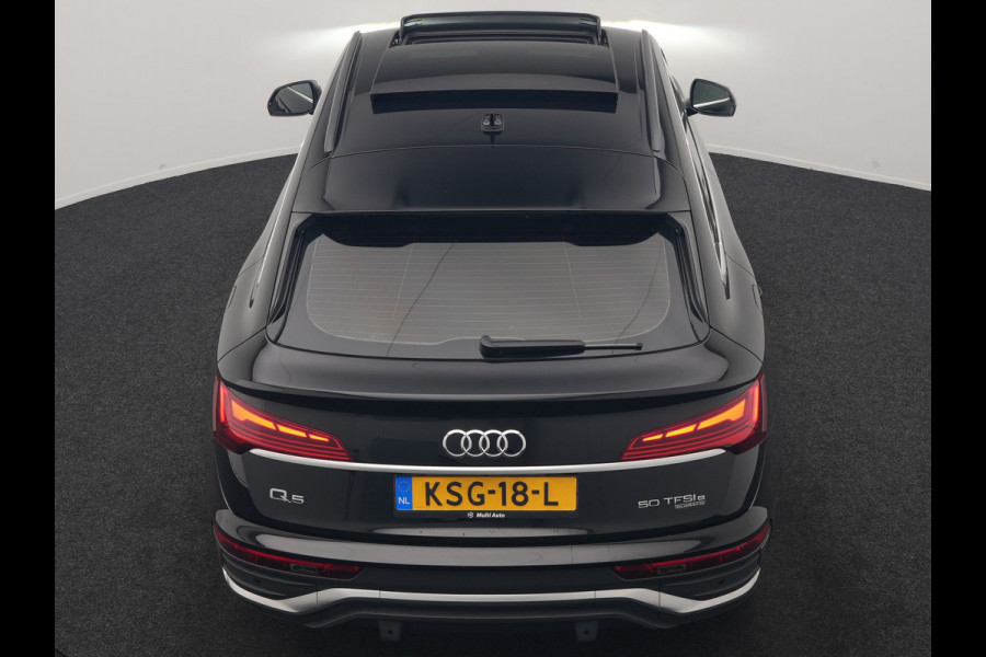 Audi Q5 Sportback 50 TFSI e 2x S Line PHEV 300pk Dealer O.H. | Trekhaak Af Fabriek | Panodak | 360 Camera | Matrix LED | Lederen Sportstoelen Verwarmd | Sfeerverlichting | Cruise Control | Navigatie | DAB | 20"L.M | Plug In Hybrid |