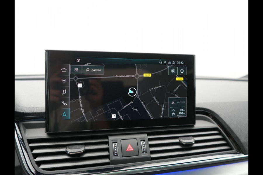 Audi Q5 Sportback 50 TFSI e 2x S Line PHEV 300pk Dealer O.H. | Trekhaak Af Fabriek | Panodak | 360 Camera | Matrix LED | Lederen Sportstoelen Verwarmd | Sfeerverlichting | Cruise Control | Navigatie | DAB | 20"L.M | Plug In Hybrid |