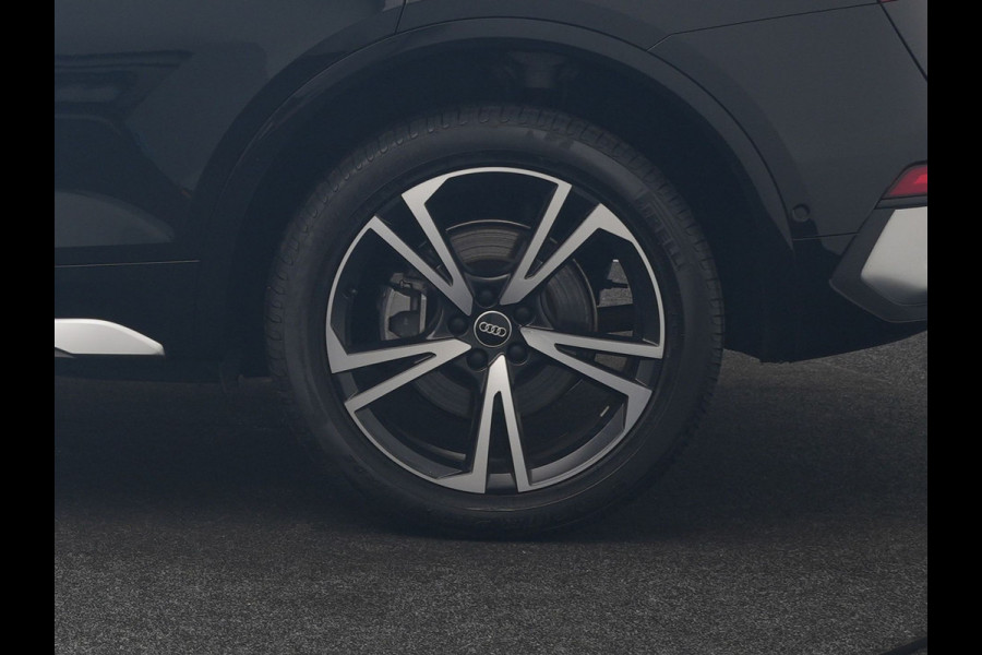 Audi Q5 Sportback 50 TFSI e 2x S Line PHEV 300pk Dealer O.H. | Trekhaak Af Fabriek | Panodak | 360 Camera | Matrix LED | Lederen Sportstoelen Verwarmd | Sfeerverlichting | Cruise Control | Navigatie | DAB | 20"L.M | Plug In Hybrid |