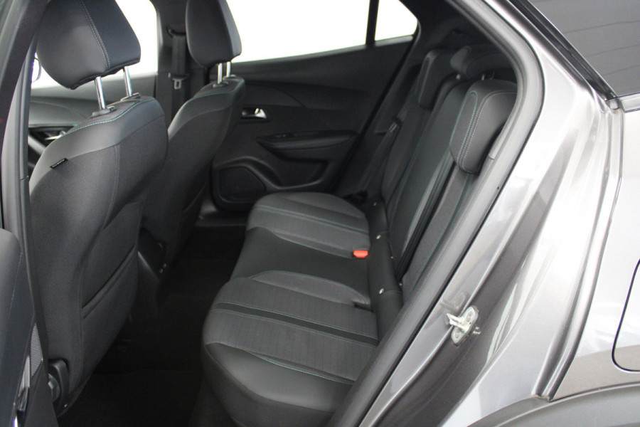 Peugeot 2008 1.2 PureTech Allure Adaptive cruise|Carplay|BTW