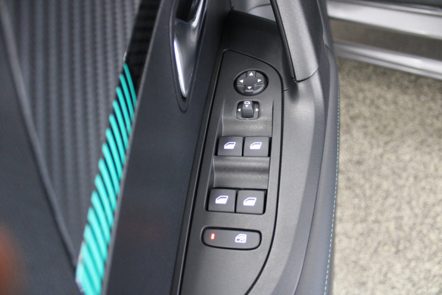 Peugeot 2008 1.2 PureTech Allure Adaptive cruise|Carplay|BTW