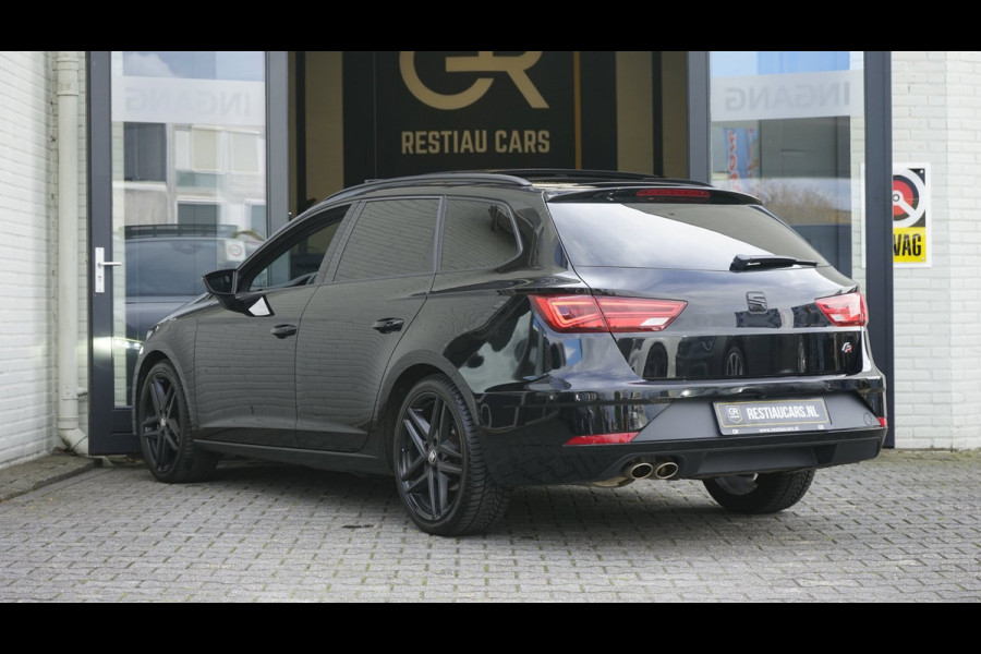 Seat Leon ST 1.5 TSI FR Ultimate Black Edition AUTOMAAT|ACC|ALCANTARA|AMBIANCE|BEATS|CAMERA|KEYLESS|PANORAMA