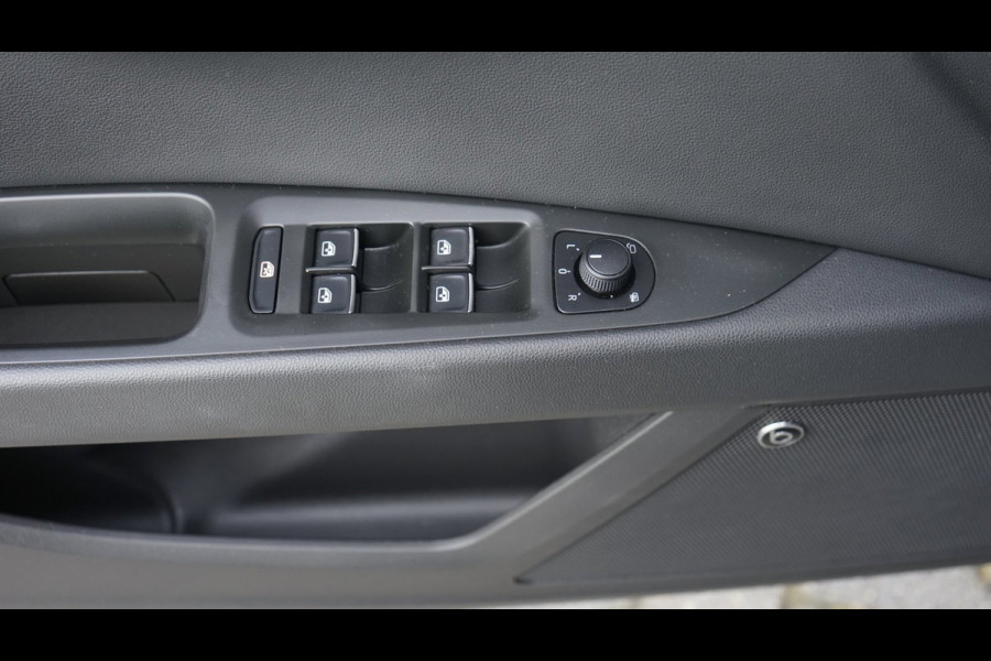 Seat Leon ST 1.5 TSI FR Ultimate Black Edition AUTOMAAT|ACC|ALCANTARA|AMBIANCE|BEATS|CAMERA|KEYLESS|PANORAMA