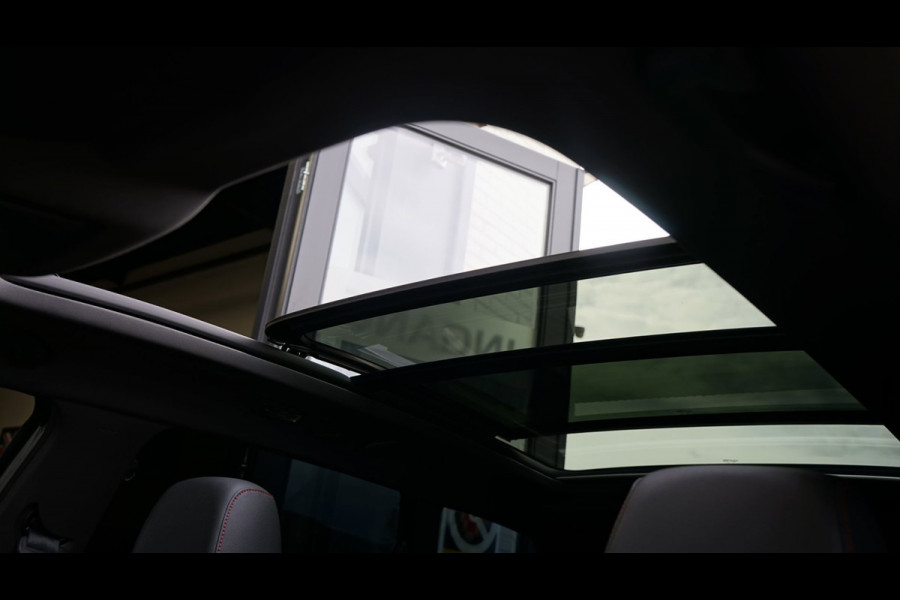 Seat Leon ST 1.5 TSI FR Ultimate Black Edition AUTOMAAT|ACC|ALCANTARA|AMBIANCE|BEATS|CAMERA|KEYLESS|PANORAMA