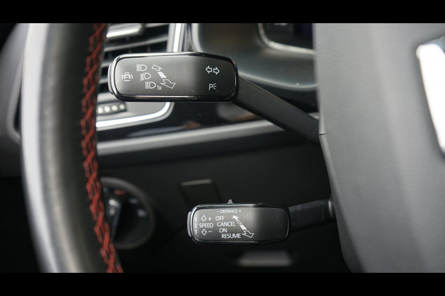 Seat Leon ST 1.5 TSI FR Ultimate Black Edition AUTOMAAT|ACC|ALCANTARA|AMBIANCE|BEATS|CAMERA|KEYLESS|PANORAMA