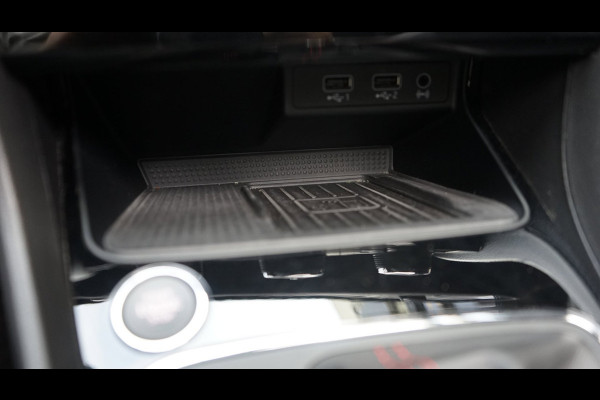 Seat Leon ST 1.5 TSI FR Ultimate Black Edition AUTOMAAT|ACC|ALCANTARA|AMBIANCE|BEATS|CAMERA|KEYLESS|PANORAMA