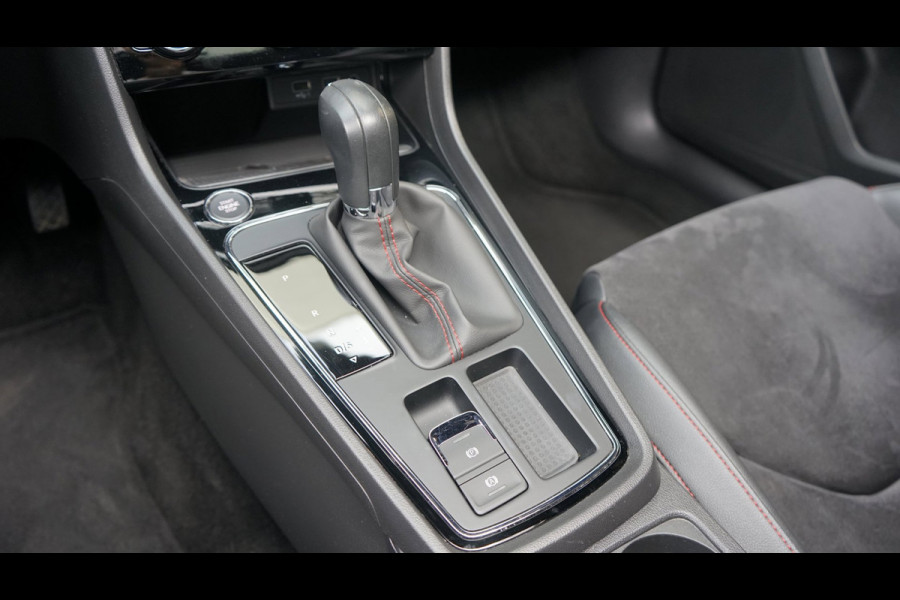Seat Leon ST 1.5 TSI FR Ultimate Black Edition AUTOMAAT|ACC|ALCANTARA|AMBIANCE|BEATS|CAMERA|KEYLESS|PANORAMA