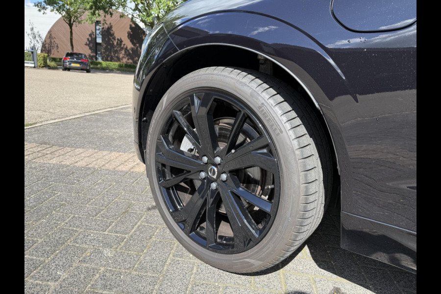 Volvo XC60 2.0 T8 Plug-in hybrid AWD Plus Dark LUCHTVERING| BOWERS & WILKINS| ELEKTRISCHE TREKHAAK| FULL OPTIONS| HEAD-UP DISPLAY| 360 CAMERA| ACHTERBANK VERWARMING| STOEL + STUURVERWARMING