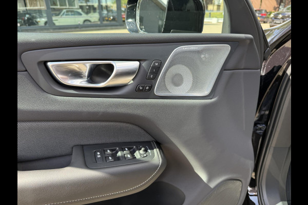 Volvo XC60 2.0 T8 Plug-in hybrid AWD Plus Dark LUCHTVERING| BOWERS & WILKINS| ELEKTRISCHE TREKHAAK| FULL OPTIONS| HEAD-UP DISPLAY| 360 CAMERA| ACHTERBANK VERWARMING| STOEL + STUURVERWARMING