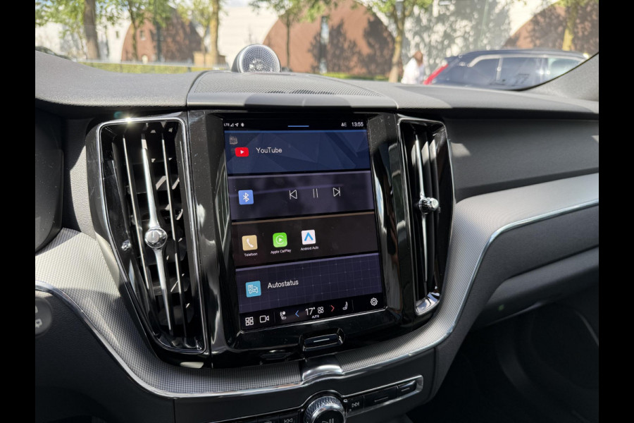 Volvo XC60 2.0 T8 Plug-in hybrid AWD Plus Dark LUCHTVERING| BOWERS & WILKINS| ELEKTRISCHE TREKHAAK| FULL OPTIONS| HEAD-UP DISPLAY| 360 CAMERA| ACHTERBANK VERWARMING| STOEL + STUURVERWARMING