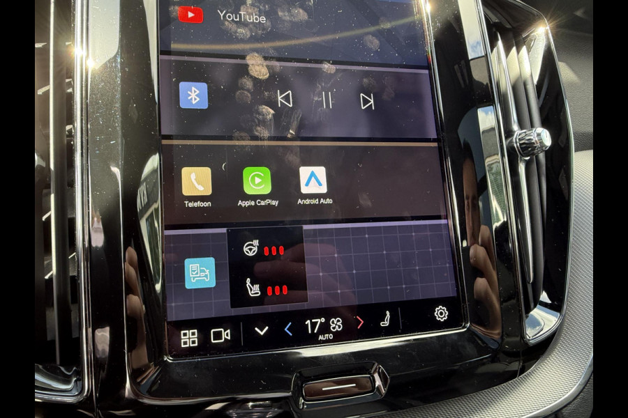 Volvo XC60 2.0 T8 Plug-in hybrid AWD Plus Dark LUCHTVERING| BOWERS & WILKINS| ELEKTRISCHE TREKHAAK| FULL OPTIONS| HEAD-UP DISPLAY| 360 CAMERA| ACHTERBANK VERWARMING| STOEL + STUURVERWARMING