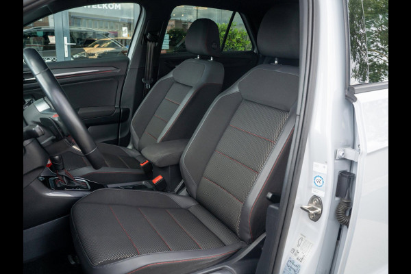Volkswagen T-Roc 1.5 TSI 150pk R-Line | Trekhaak | Camera | Adaptive Cruise