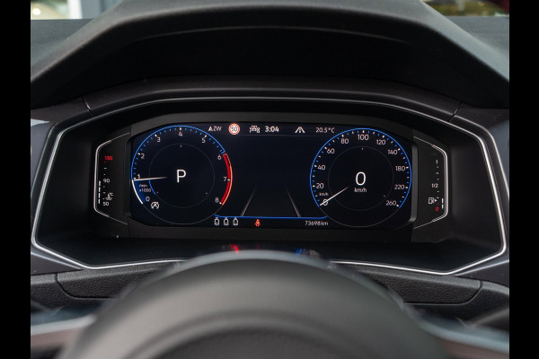 Volkswagen T-Roc 1.5 TSI 150pk R-Line | Trekhaak | Camera | Adaptive Cruise