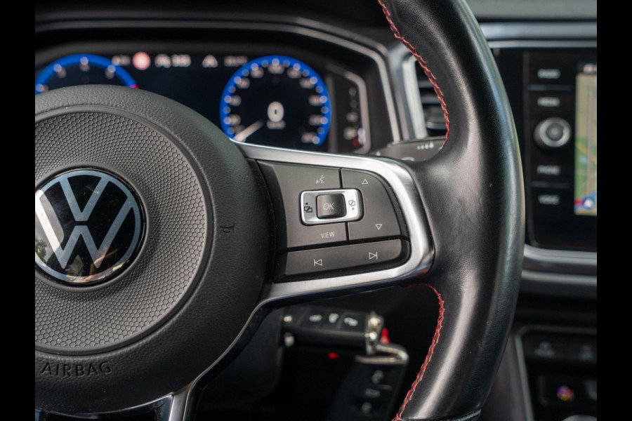 Volkswagen T-Roc 1.5 TSI 150pk R-Line | Trekhaak | Camera | Adaptive Cruise