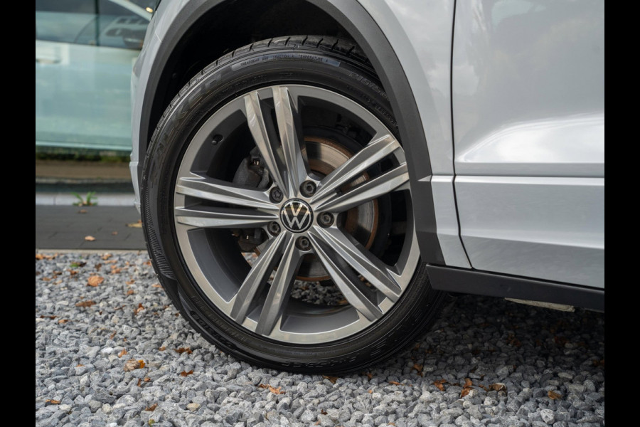 Volkswagen T-Roc 1.5 TSI 150pk R-Line | Trekhaak | Camera | Adaptive Cruise