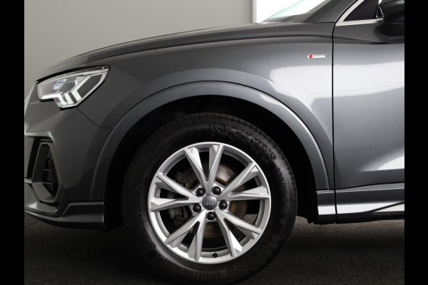 Audi Q3 35 TFSI S Line 150pk | Navigatie | Climatronic | Matrix Led koplampen | Parkeercamera | B&O Audio| Adaptive cruise controle